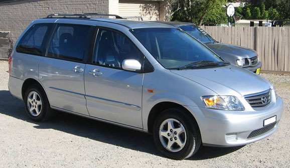 Kisbusz kölcsönzés Mazda MPV Kisbusz kölcsönzés Mazda MPV