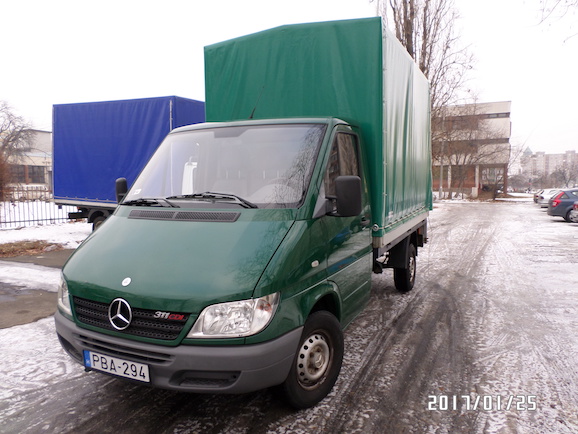 kisteherautó bérlés Mercedes Sprinter