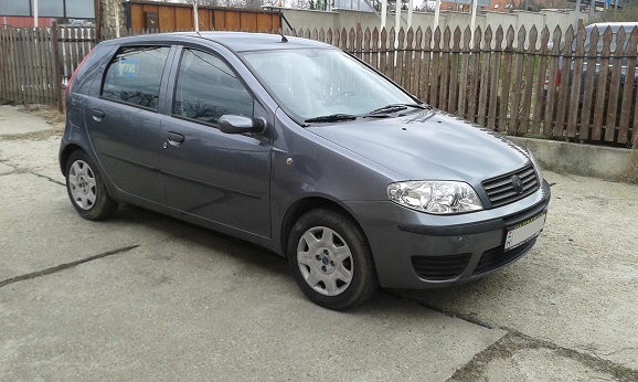 Fiat Punto személyautó bérlés