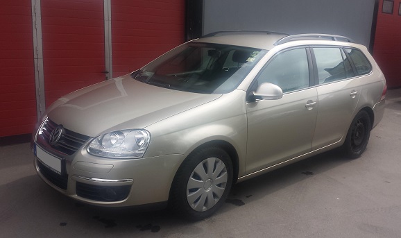 Volkswagen Golf személyautó bérlés